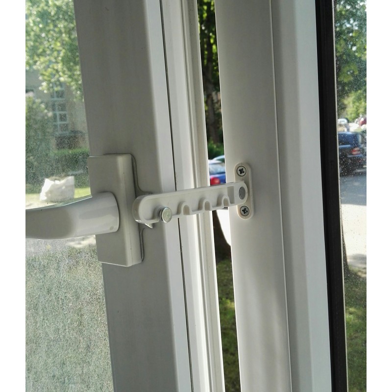 LANGO UŽRAKTAS ATVĖRIMO RIBOTUVAS "ŠUKOS" 4 PADĖČIŲ